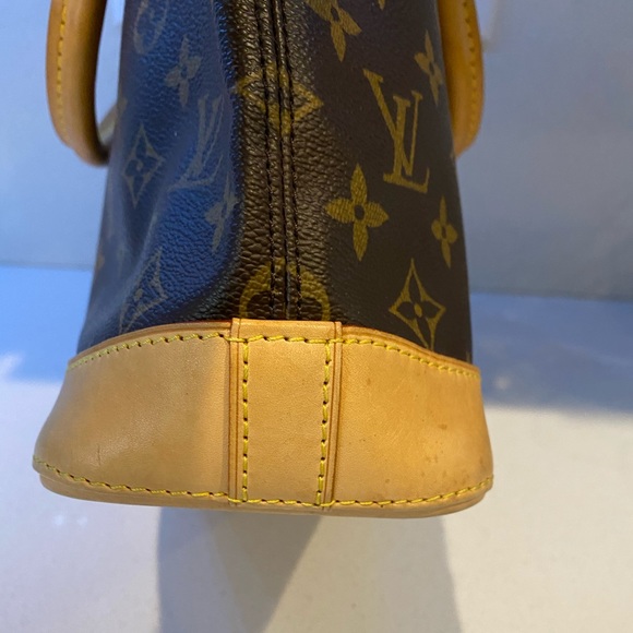 Louis Vuitton Monogram Lockit Vertical - Picture 9 of 14